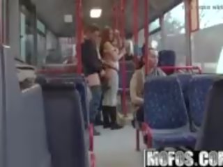Mofos b lados - bonnie - público adulto clipe cidade autocarro footage.